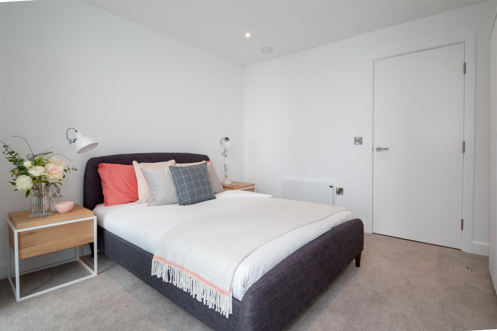 2 Bedroom Apartment To Rent image 15